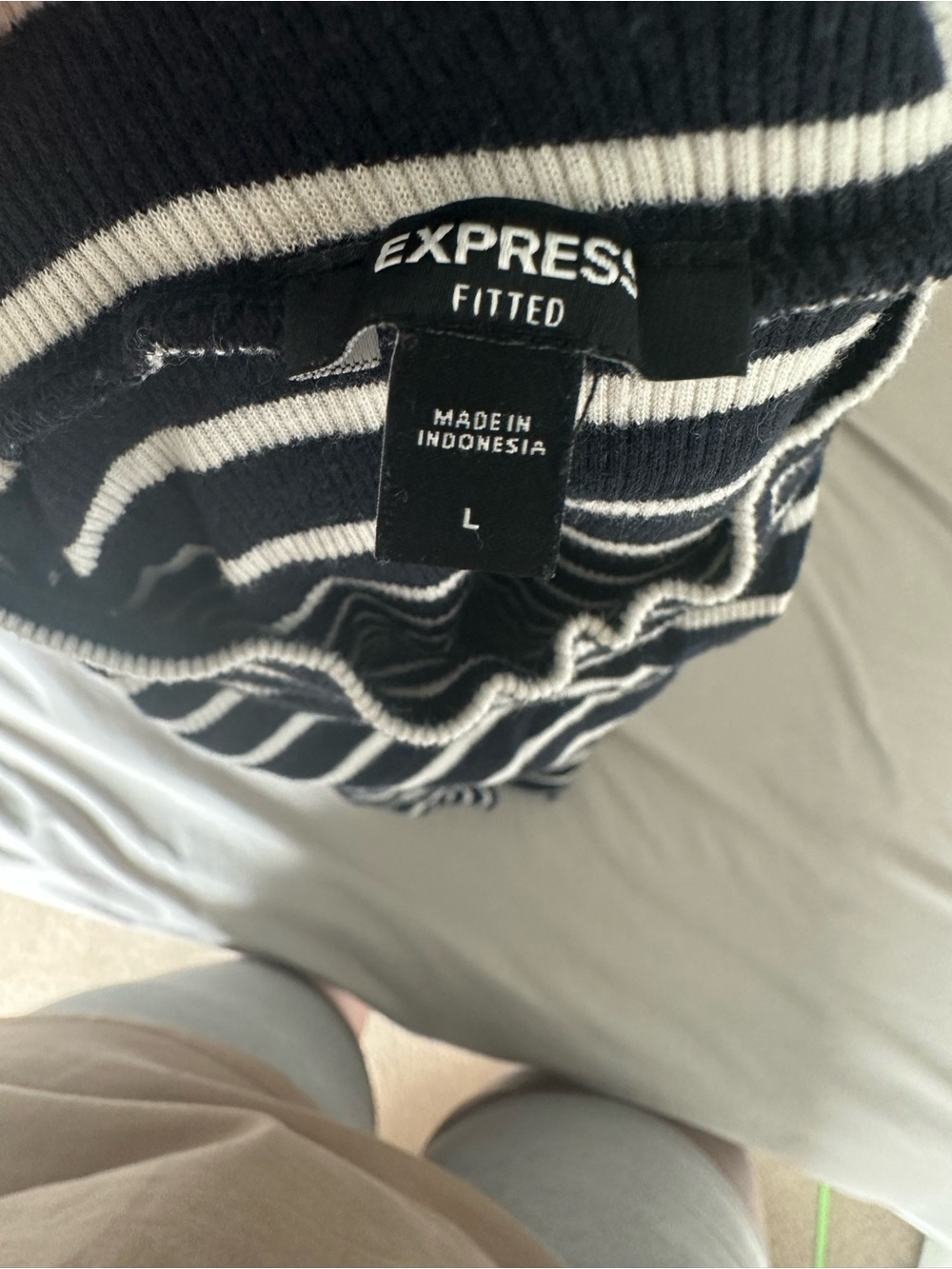 Express Striped Ribbed Mock Neck Elbow Sleeve Tee - Picture 5 of 6